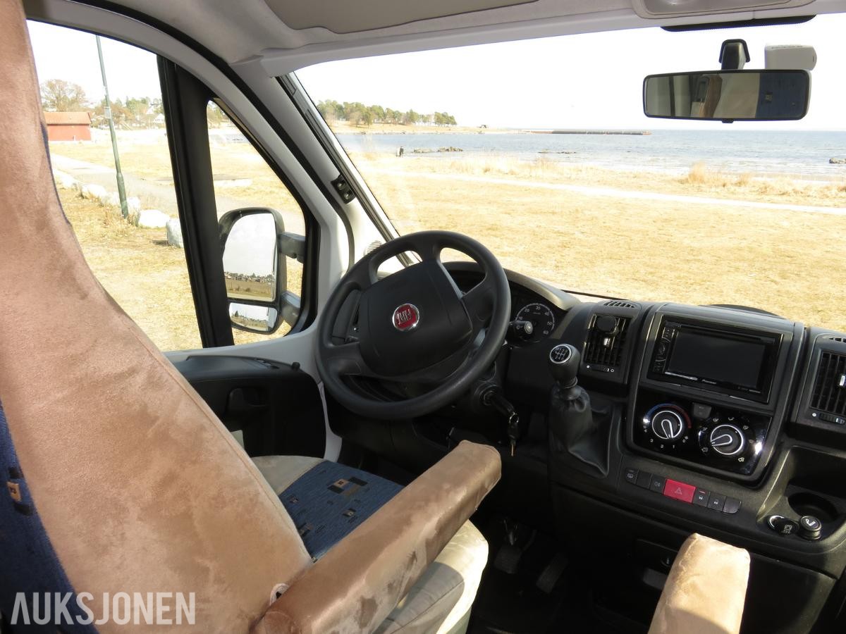 2013 Capron T67 bobil - eu ok til 10.2026