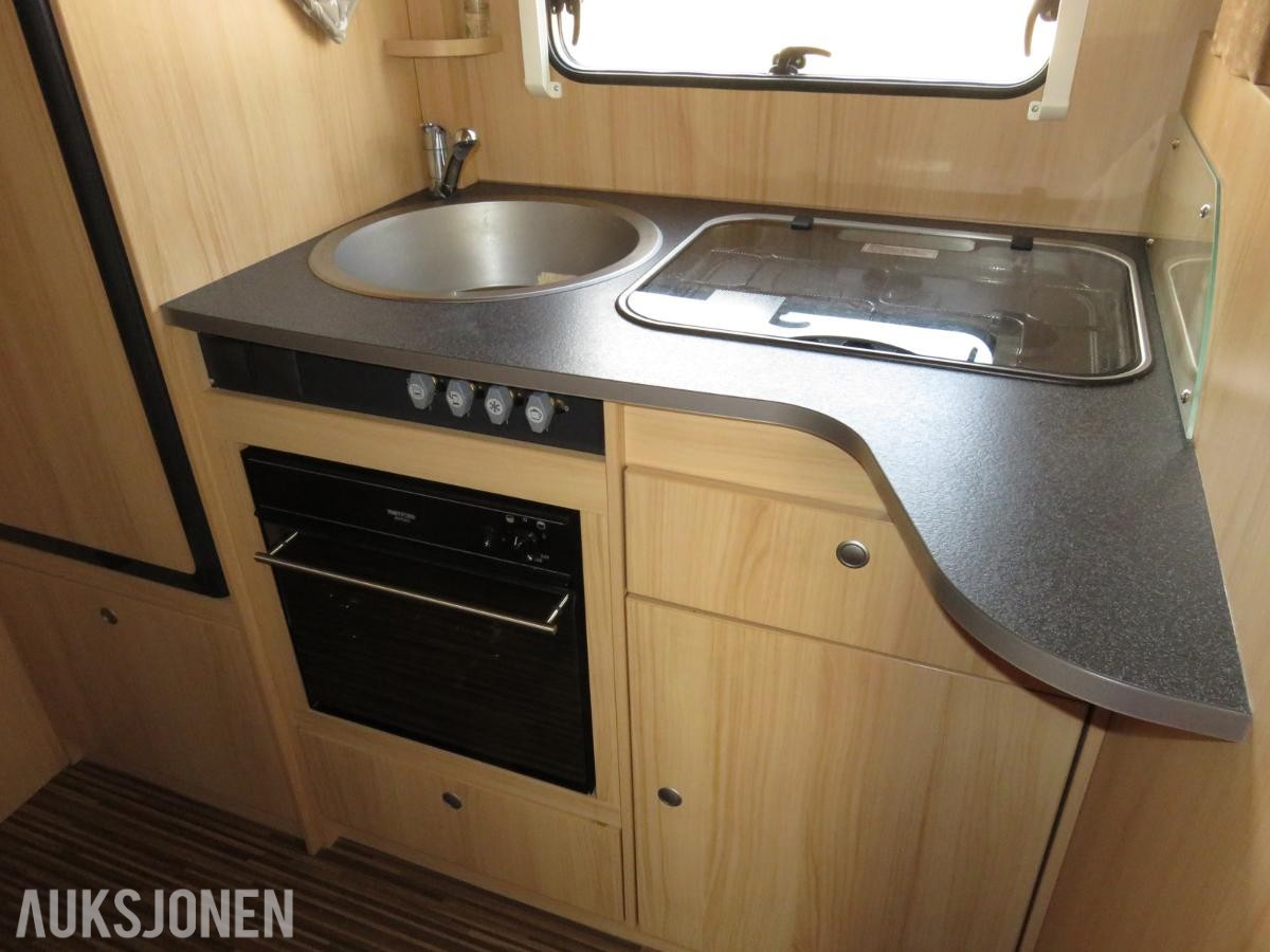 2013 Capron T67 bobil - eu ok til 10.2026