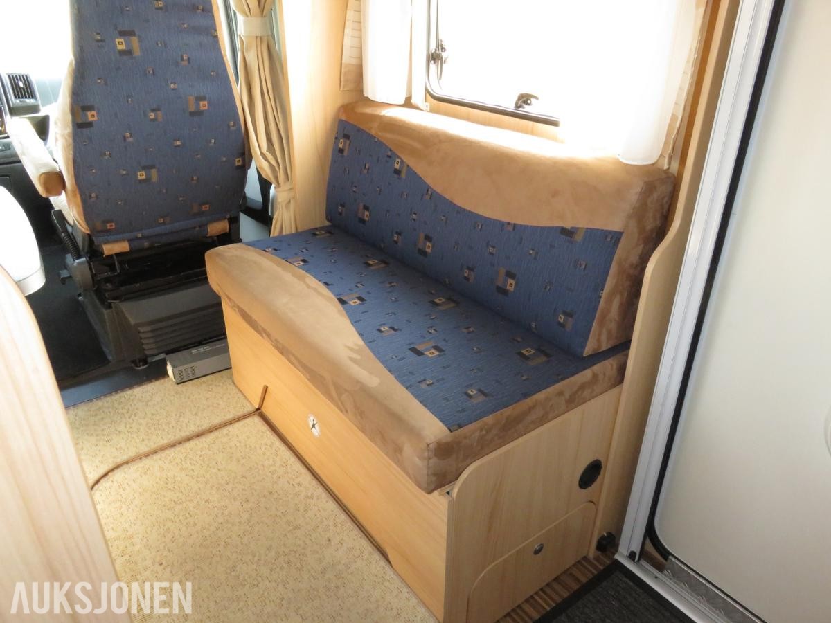 2013 Capron T67 bobil - eu ok til 10.2026