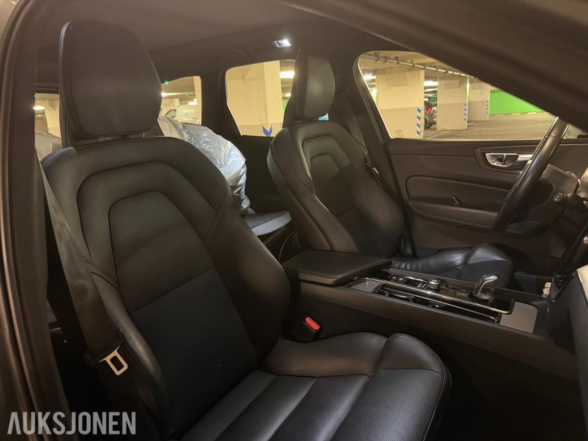 Volvo 2019 XC60 T8 390hk Twin Engine AWD/R-Design/Pano/El Hengerfeste++