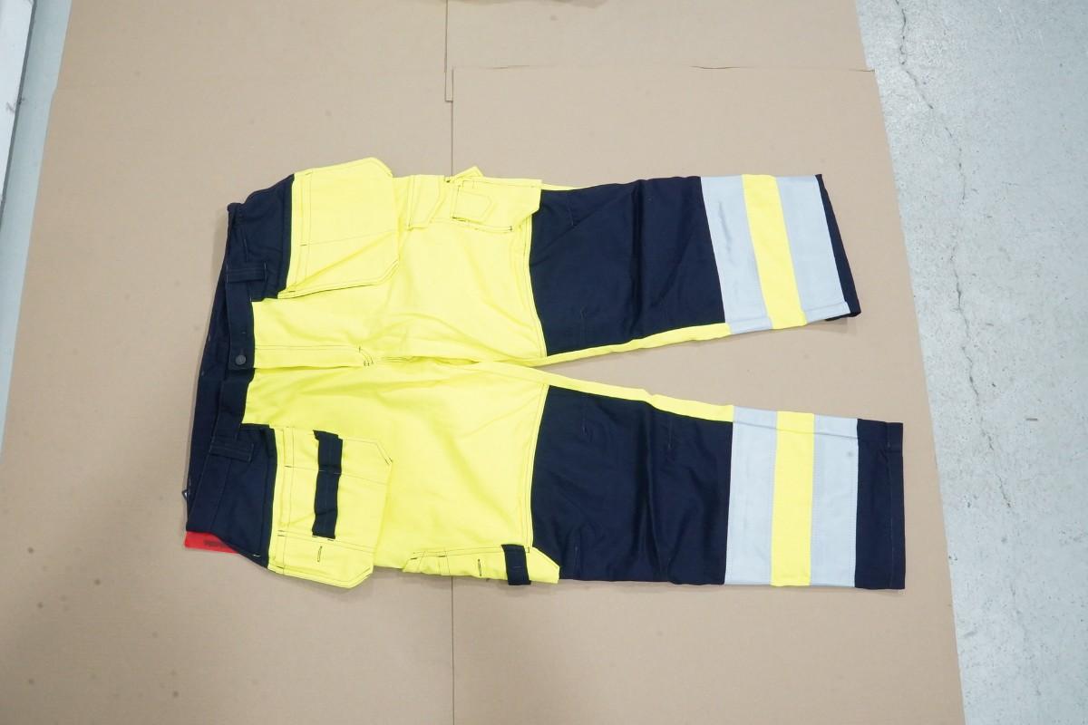 Arbeidstøy HiVis – Jakker, bukser, kjeledresser og cardigan