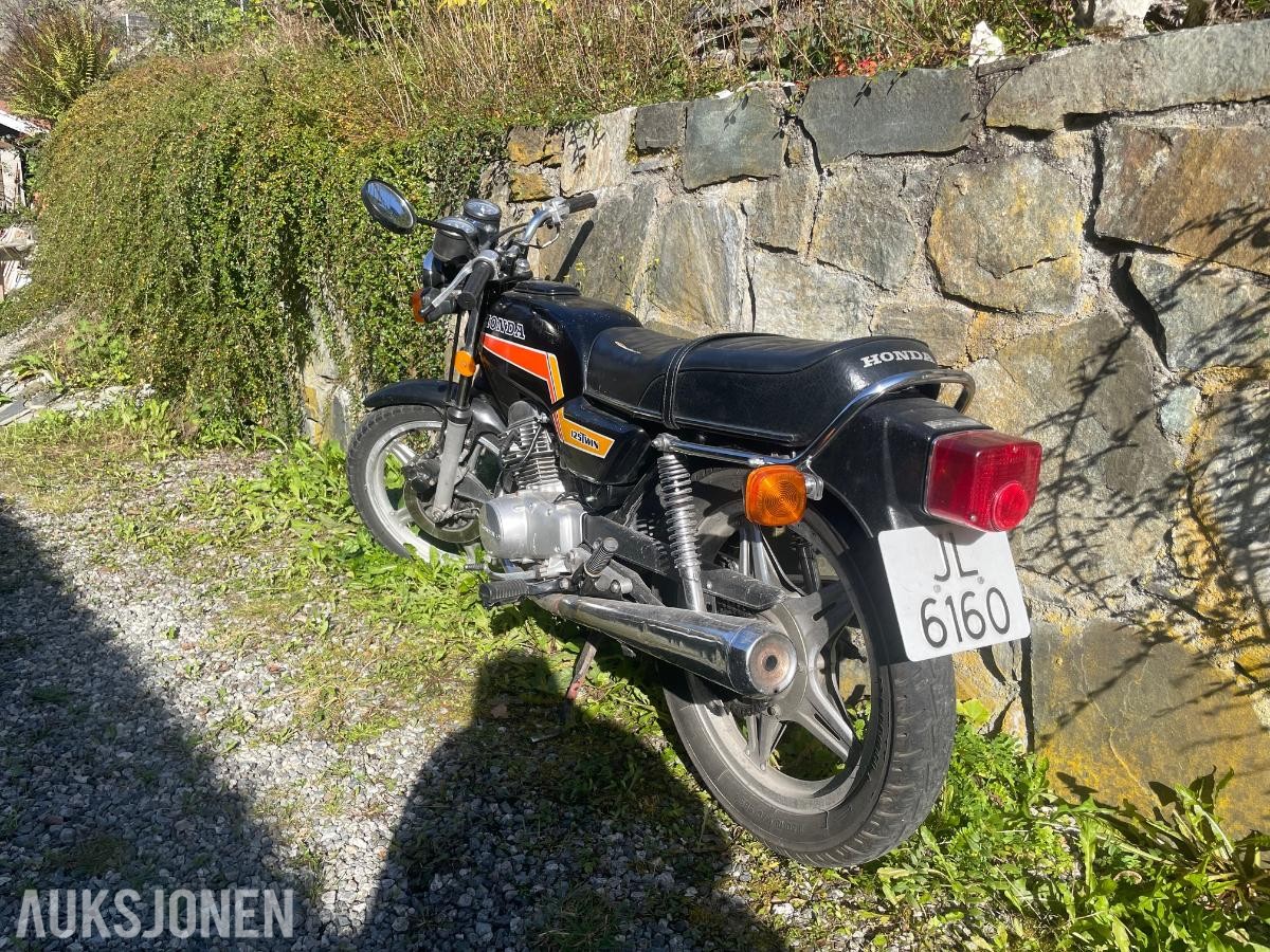 1982 Honda CB125T
