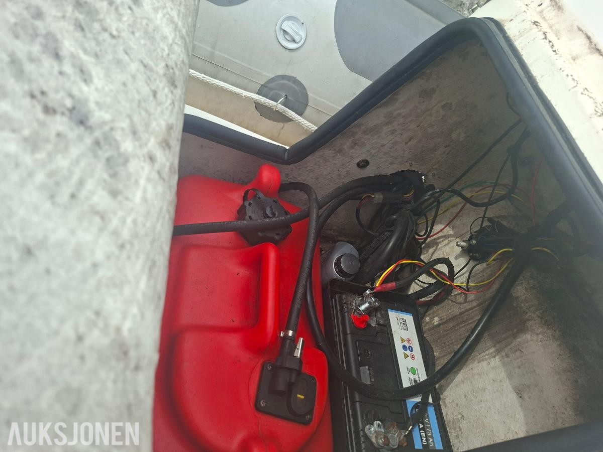 2011 Pro Rib 16 fot med evinrude etec 50hk