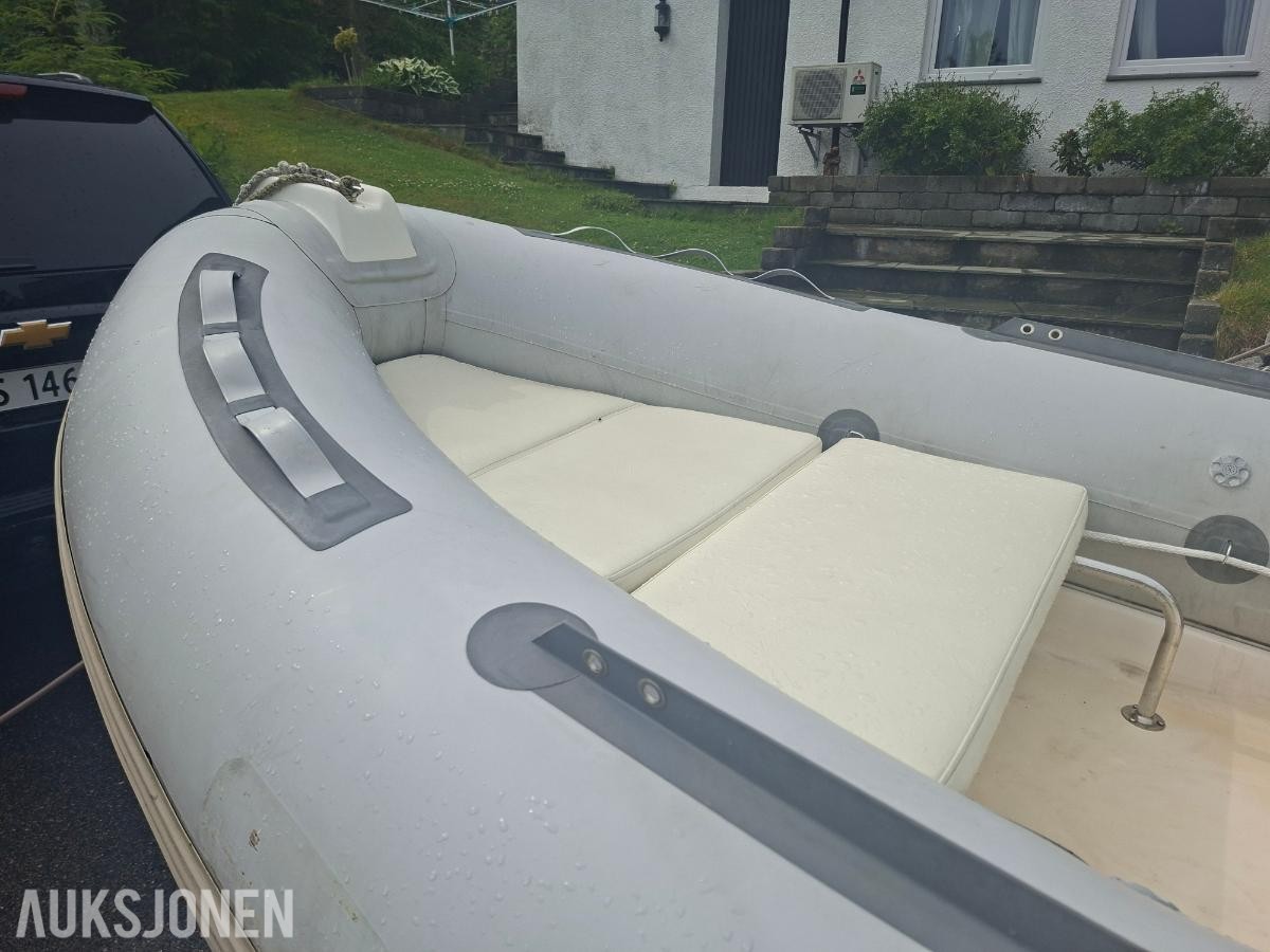 2011 Pro Rib 16 fot med evinrude etec 50hk
