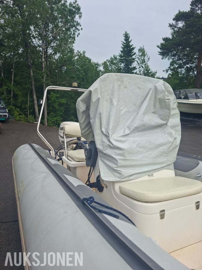 2011 Pro Rib 16 fot med evinrude etec 50hk