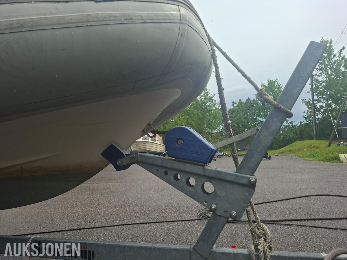 2011 Pro Rib 16 fot med evinrude etec 50hk