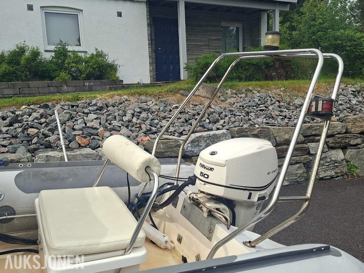 2011 Pro Rib 16 fot med evinrude etec 50hk