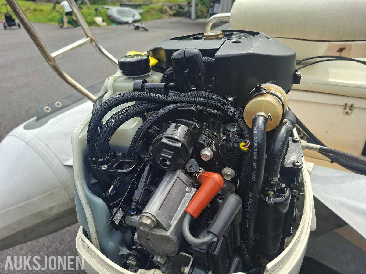 2011 Pro Rib 16 fot med evinrude etec 50hk