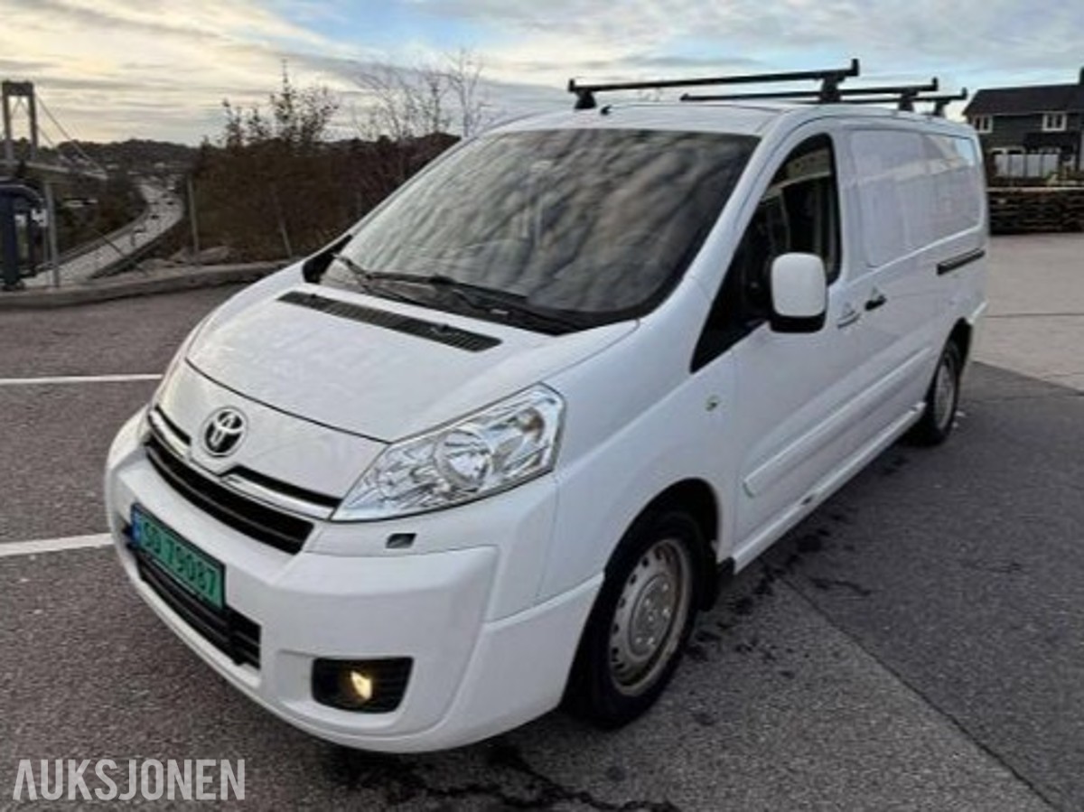 2016 Toyota ProAce 2.0 Diesel, 75461km, Hengerfeste, S+V dekk