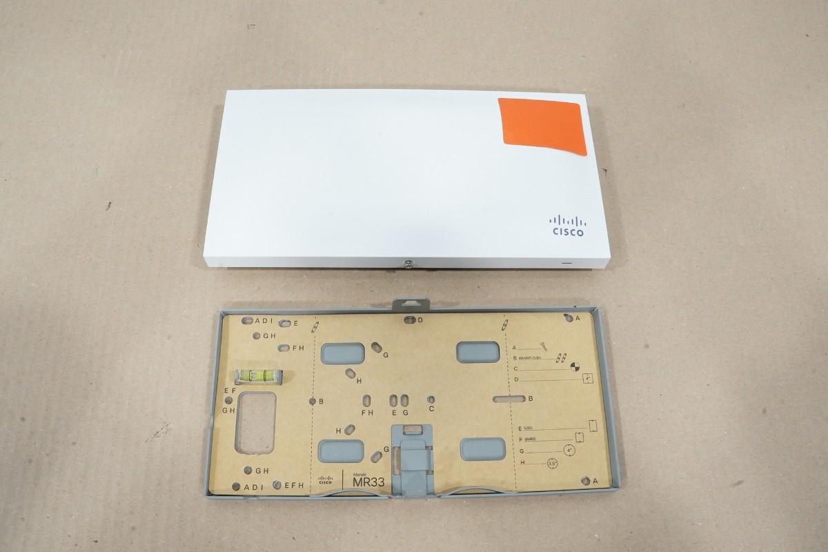 Cisco Meraki nettverksutstyr – MS210-48LP switch og MR-serie aksesspunkter