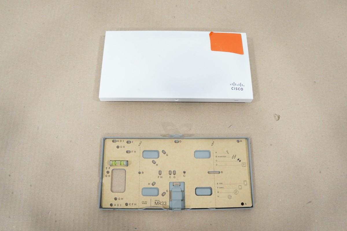 Cisco Meraki nettverksutstyr – MS210-48LP switch og MR-serie aksesspunkter