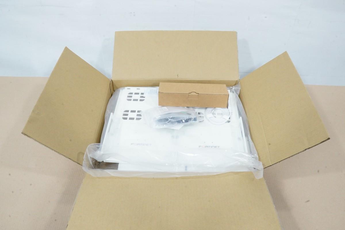 Cisco Meraki nettverksutstyr – MS210-48LP switch og MR-serie aksesspunkter