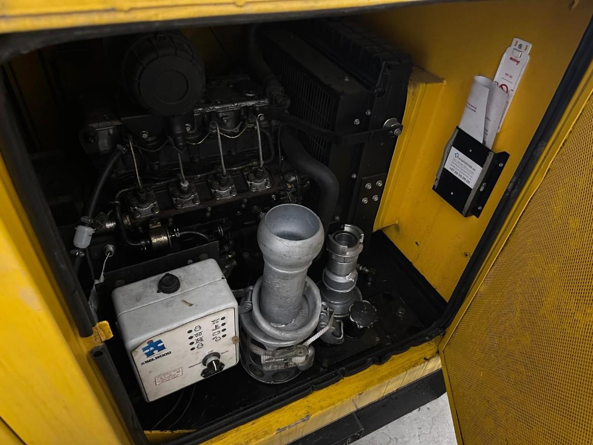 Selwood S100 dieselaggregat – 2006 – 8322 timer - støydempet kapsling
