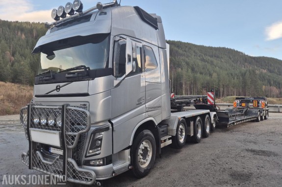 2017 Volvo FH 16 / 750, 8+2x4 Tungtrekker med 2019 Vang 3+1 akslet brønnhenger