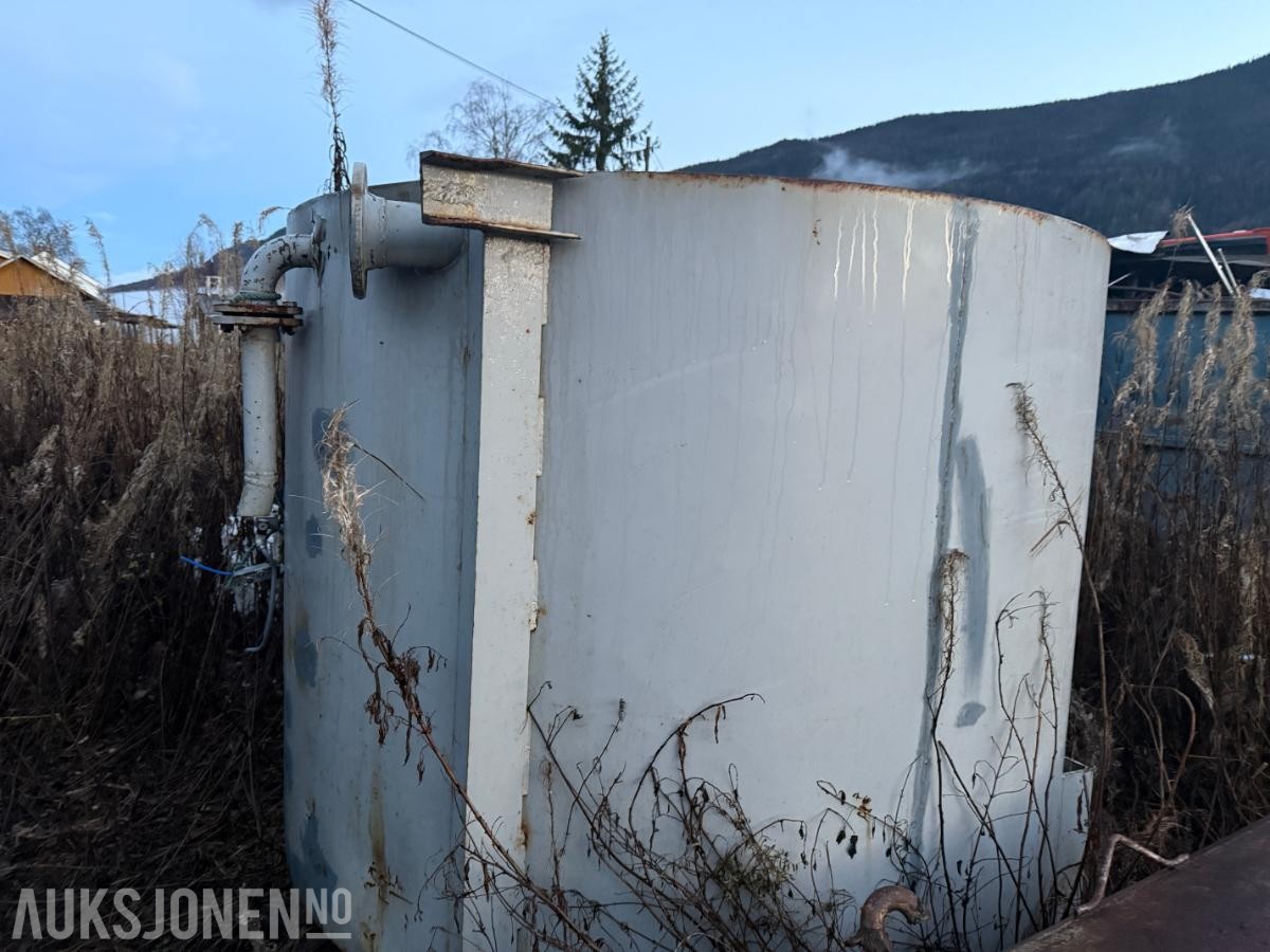 Tank med volum 4,5m3