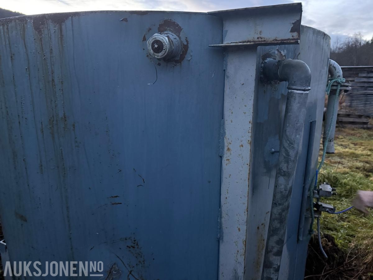 Tank med volum 4,5m3