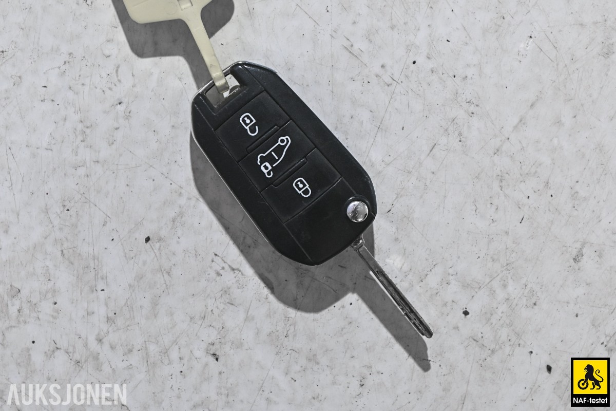 2017 Peugeot EXPERT 2,0 BlueHDI 120HK L2 HENGERFESTE KAMERA CRUISE SKYVEDØRER