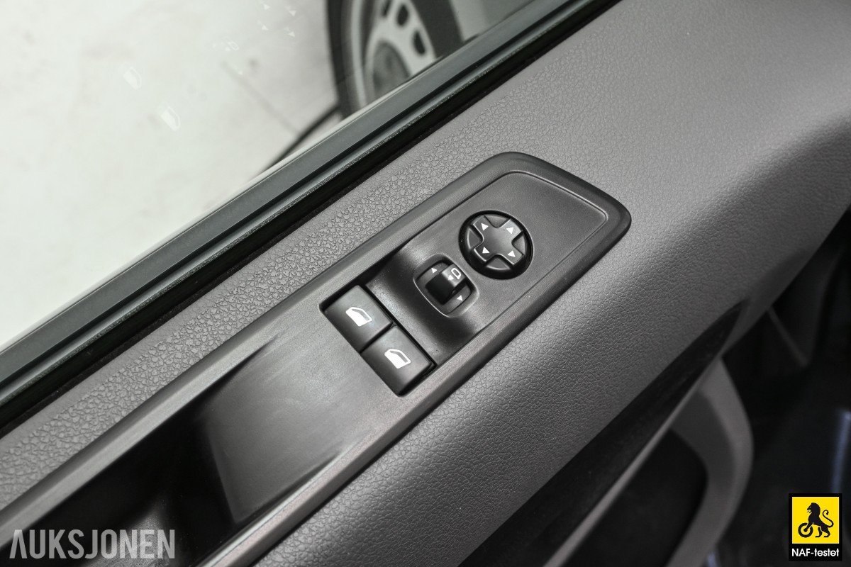 2017 Peugeot EXPERT 2,0 BlueHDI 120HK L2 HENGERFESTE KAMERA CRUISE SKYVEDØRER