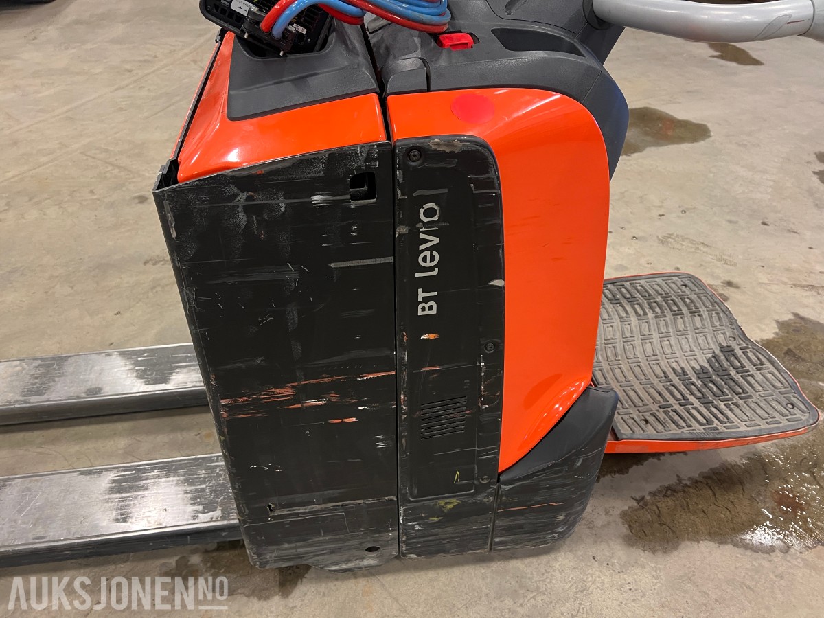 2021 Toyota LPE200