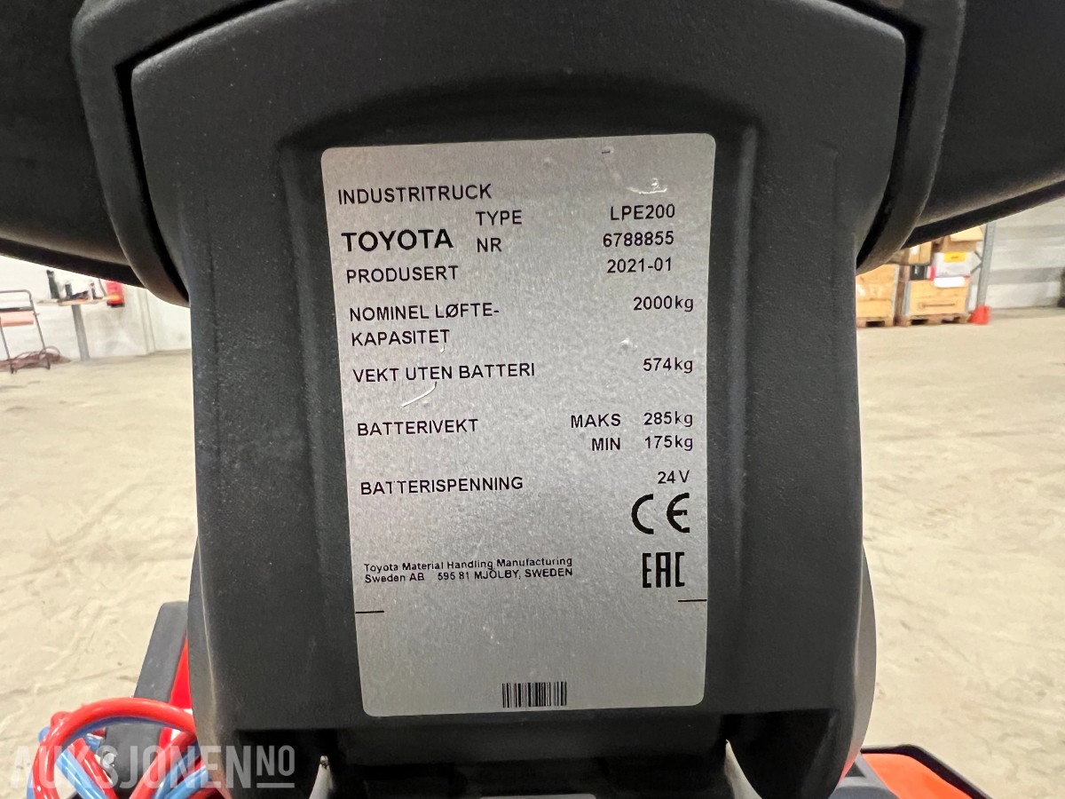 2021 Toyota LPE200