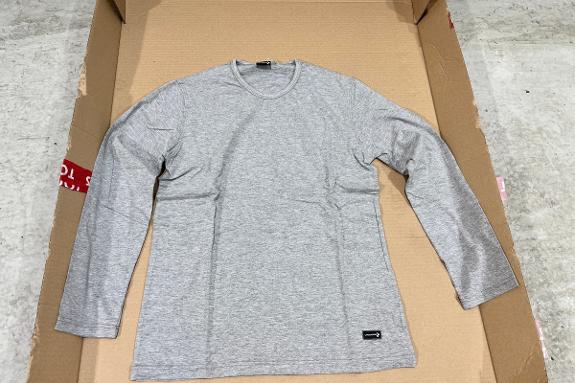 81 stk Univern L/S T-skjorter Melange i størrelse XL og L