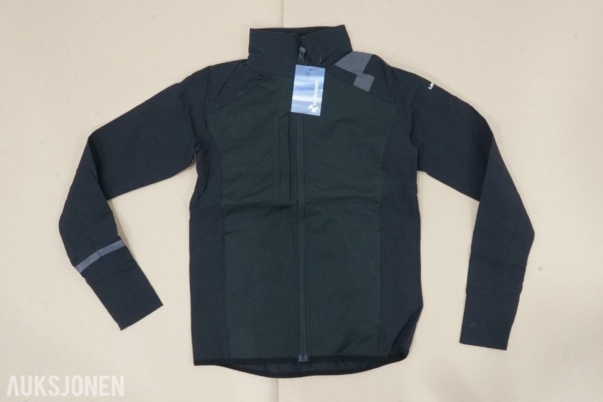 32 stk Univern jakker i størrelse XS – Fleece og Svelvik Hybrid