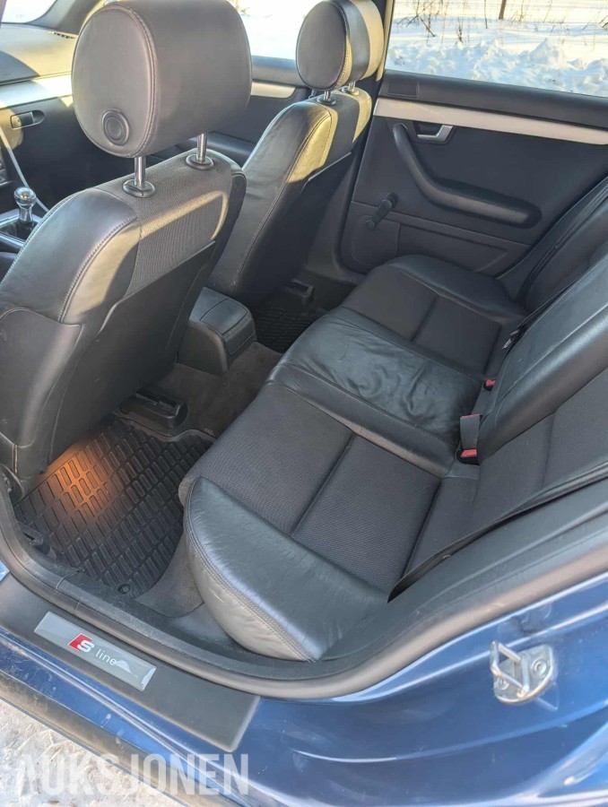 2004 Audi A4 1.6, Hengerfeste, Skinnseter