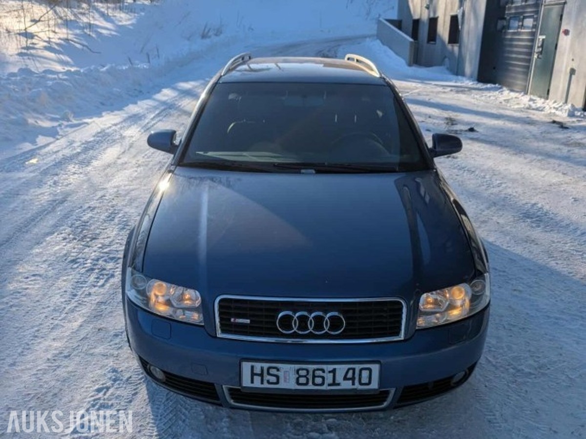 2004 Audi A4 1.6, Hengerfeste, Skinnseter