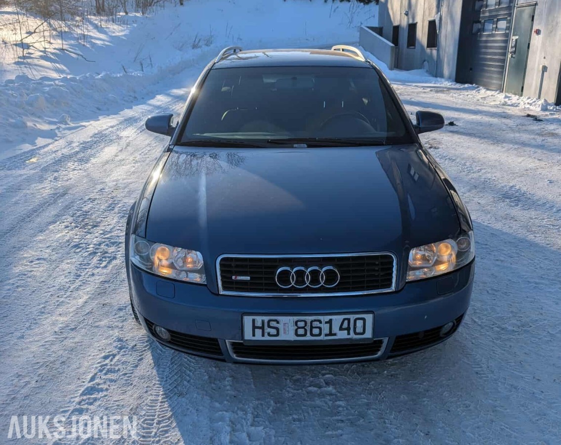 2004 Audi A4 1.6, Hengerfeste, Skinnseter