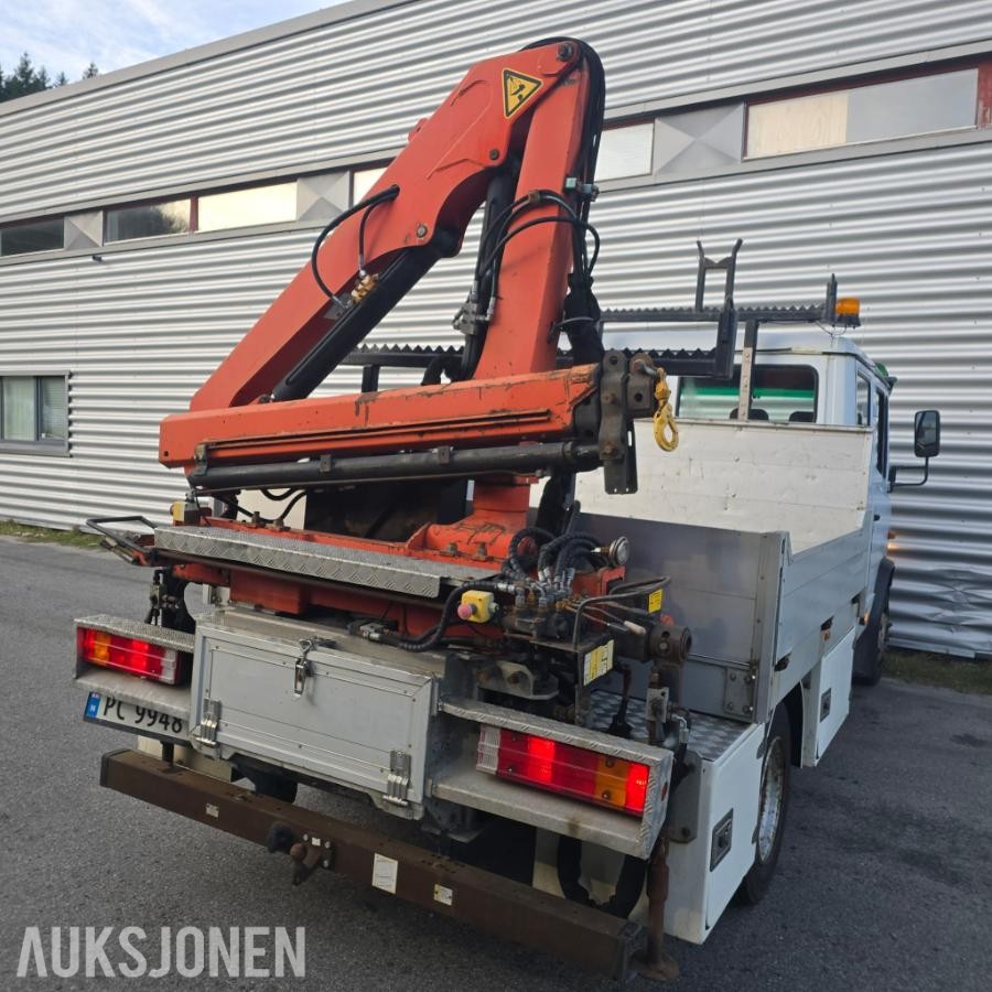 2003 Mercedes-Benz 815D 37 VN - med sertifisert kran