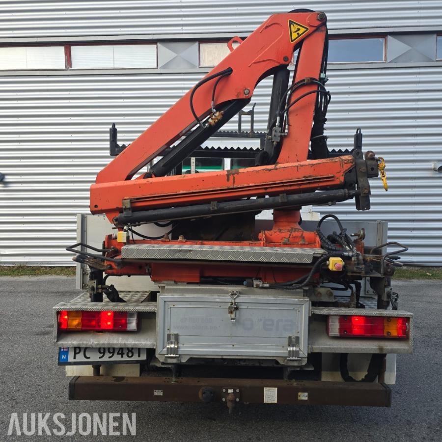 2003 Mercedes-Benz 815D 37 VN - med sertifisert kran