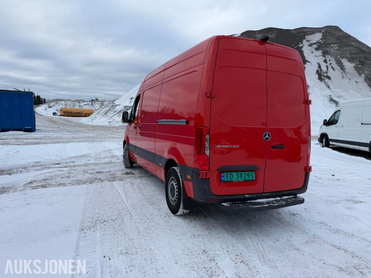 2022 Mercedes-Benz Sprinter, 47KWH E-SPRINTER 312/39 AUTO,LAV KM !, 27500KM