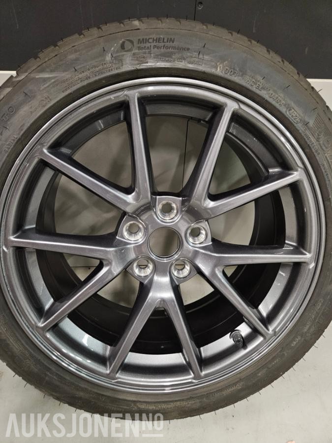 2020 Tesla 3 Sommerhjul