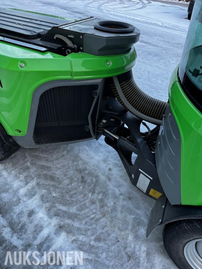 2020 Nilfisk Egholm City ranger 3070