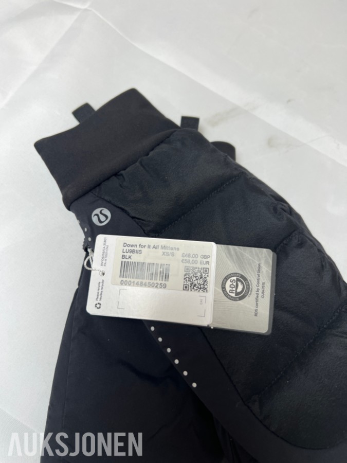 TOLLAUKSJON - Lululemon Down for It All Mittens