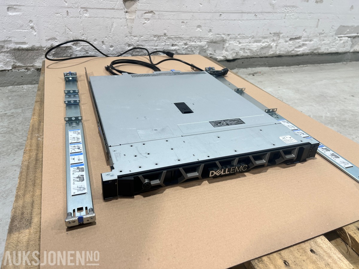 Dell EMC PowerEdge R240 Rackserver med skinner