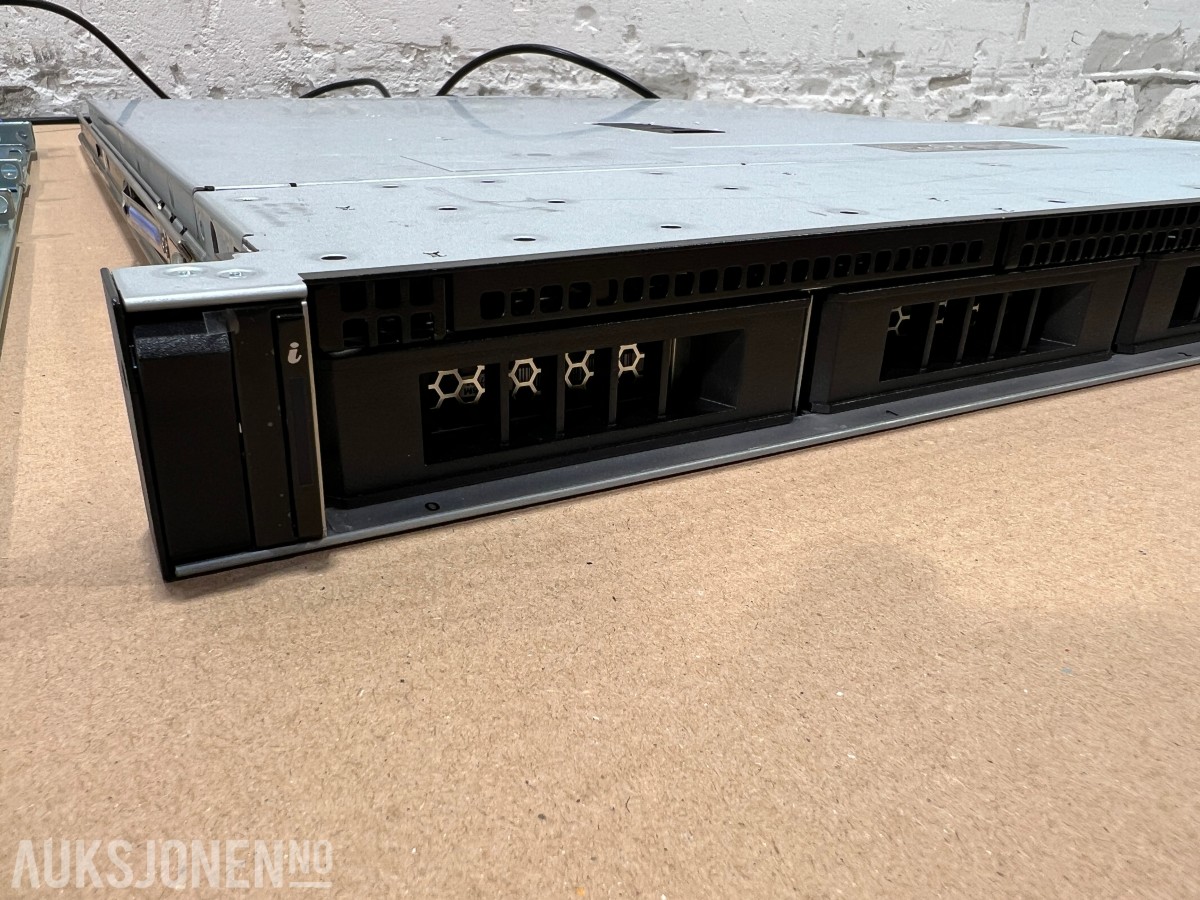 Dell EMC PowerEdge R240 Rackserver med skinner