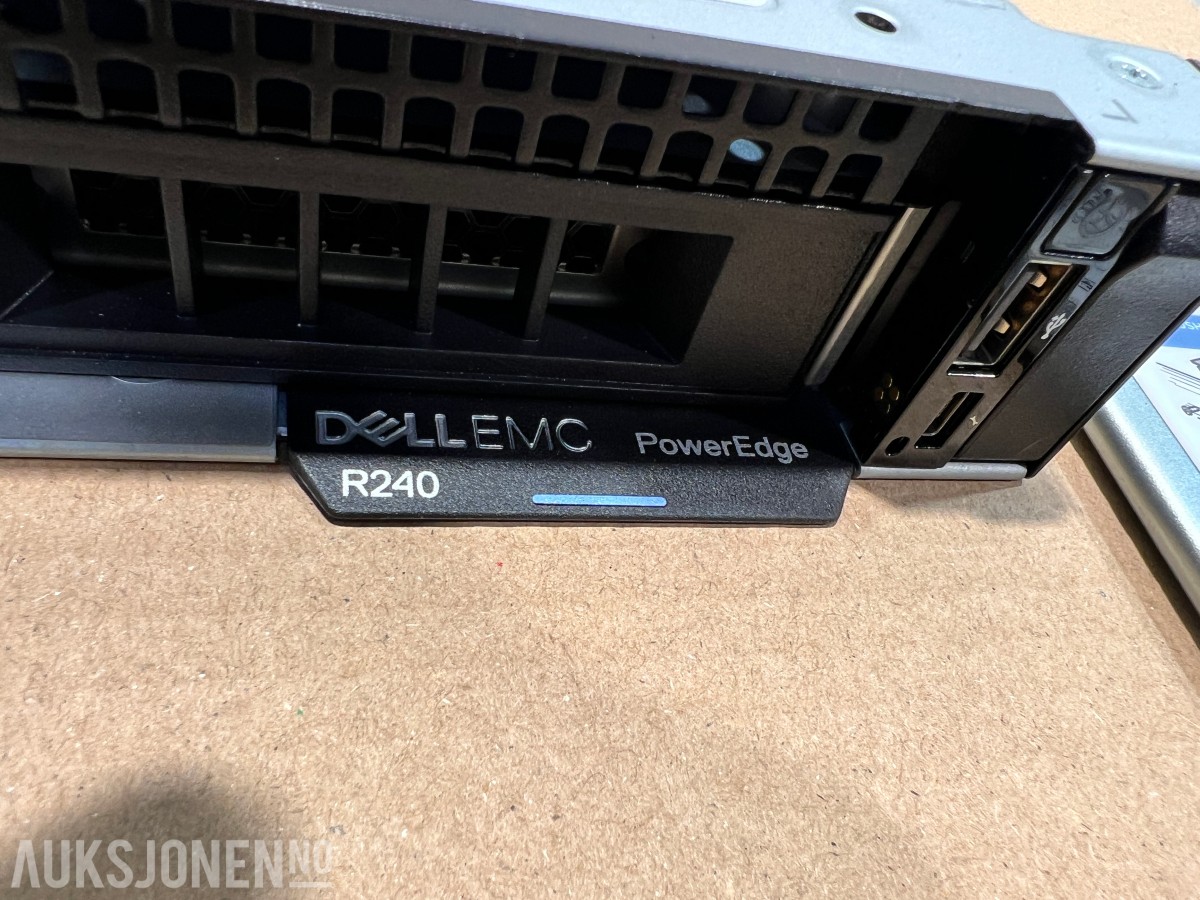 Dell EMC PowerEdge R240 Rackserver med skinner