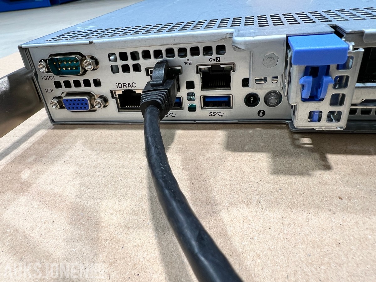 Dell EMC PowerEdge R240 Rackserver med skinner