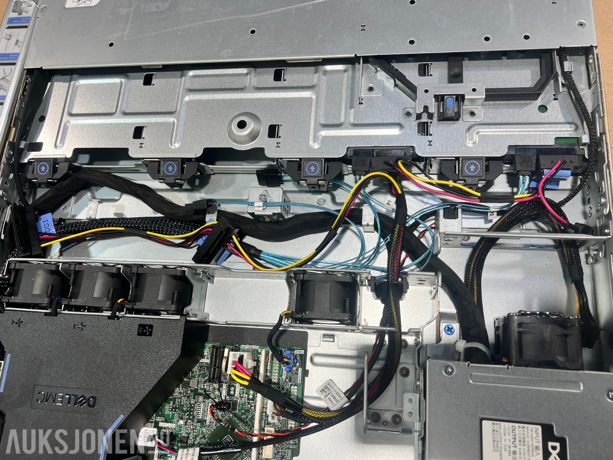 Dell EMC PowerEdge R240 Rackserver med skinner
