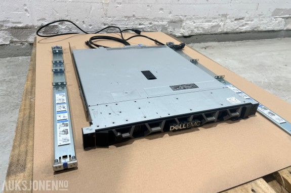 Dell EMC PowerEdge R240 Rackserver med skinner