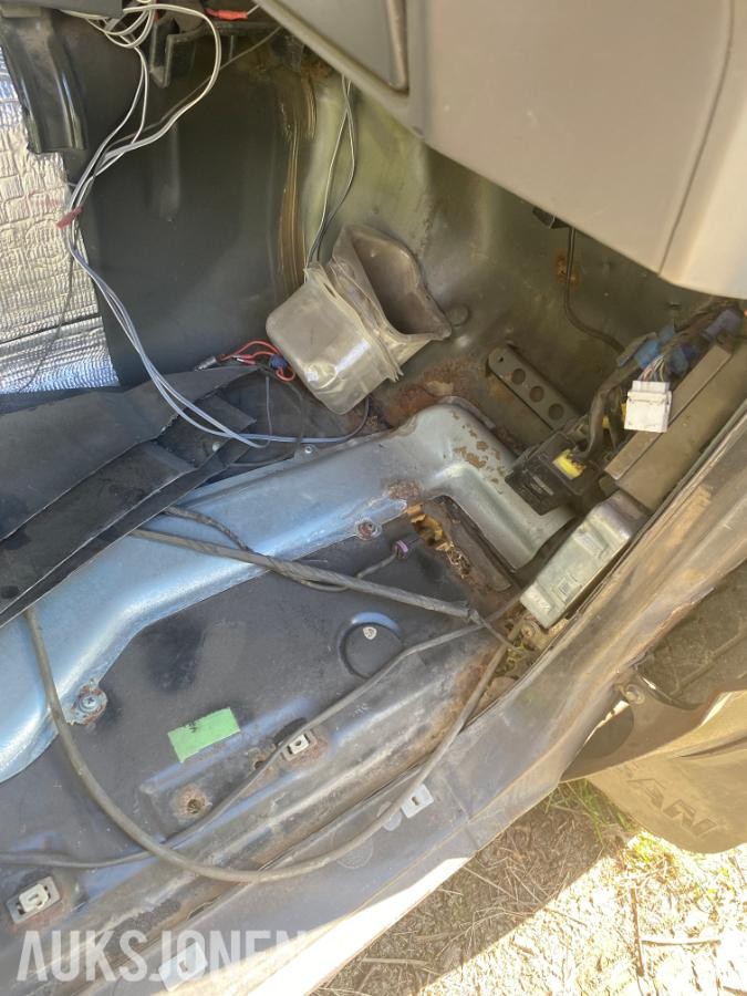 1993 Nissan Patrol 2.8 114hk 4X4 Reparasjonsobjekt