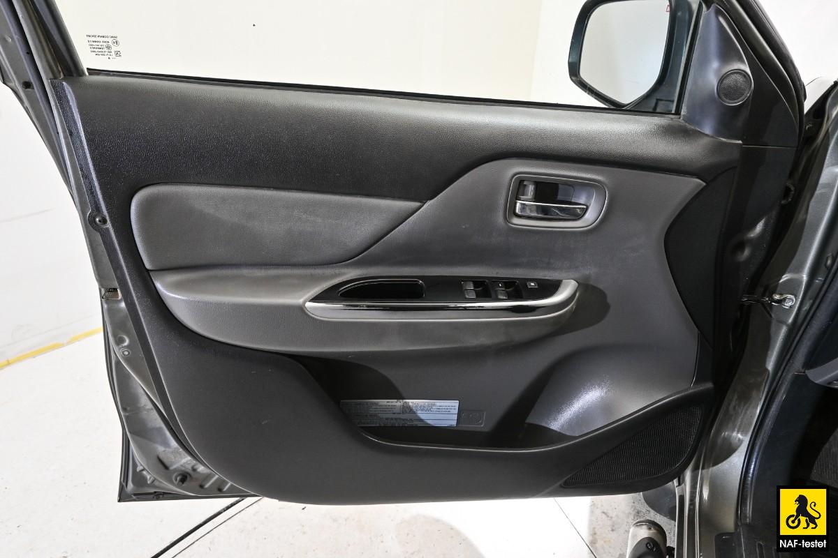 2016 Mitsubishi L200 2.4 181HK 4WD KAMERA NAVIGASJON HENGERFESTE HARDTOP 