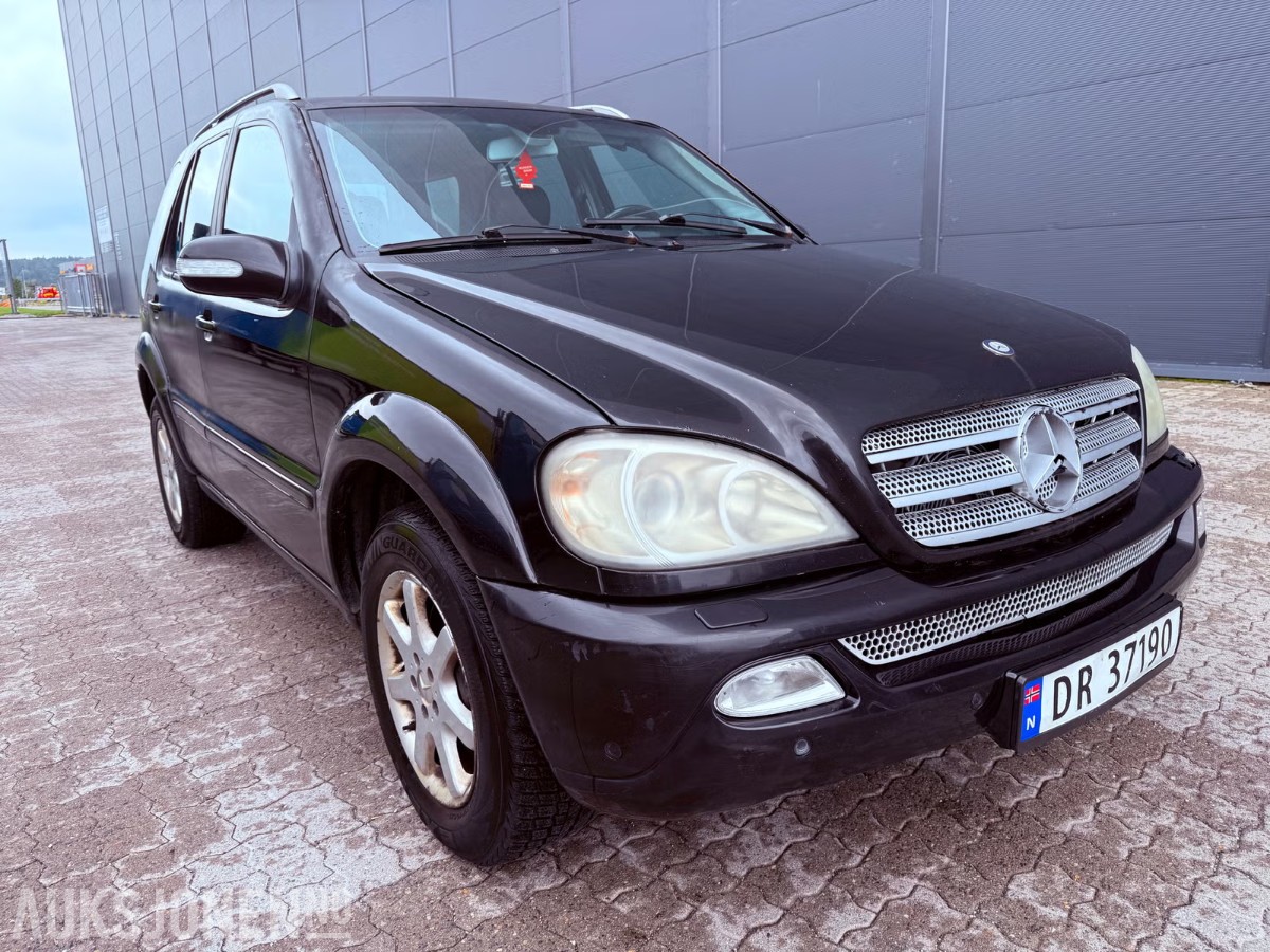 2001 MERCEDES-BENZ M-KLASSE ML320 AUTOMAT 4MATIC HENGERFESTE 432000km