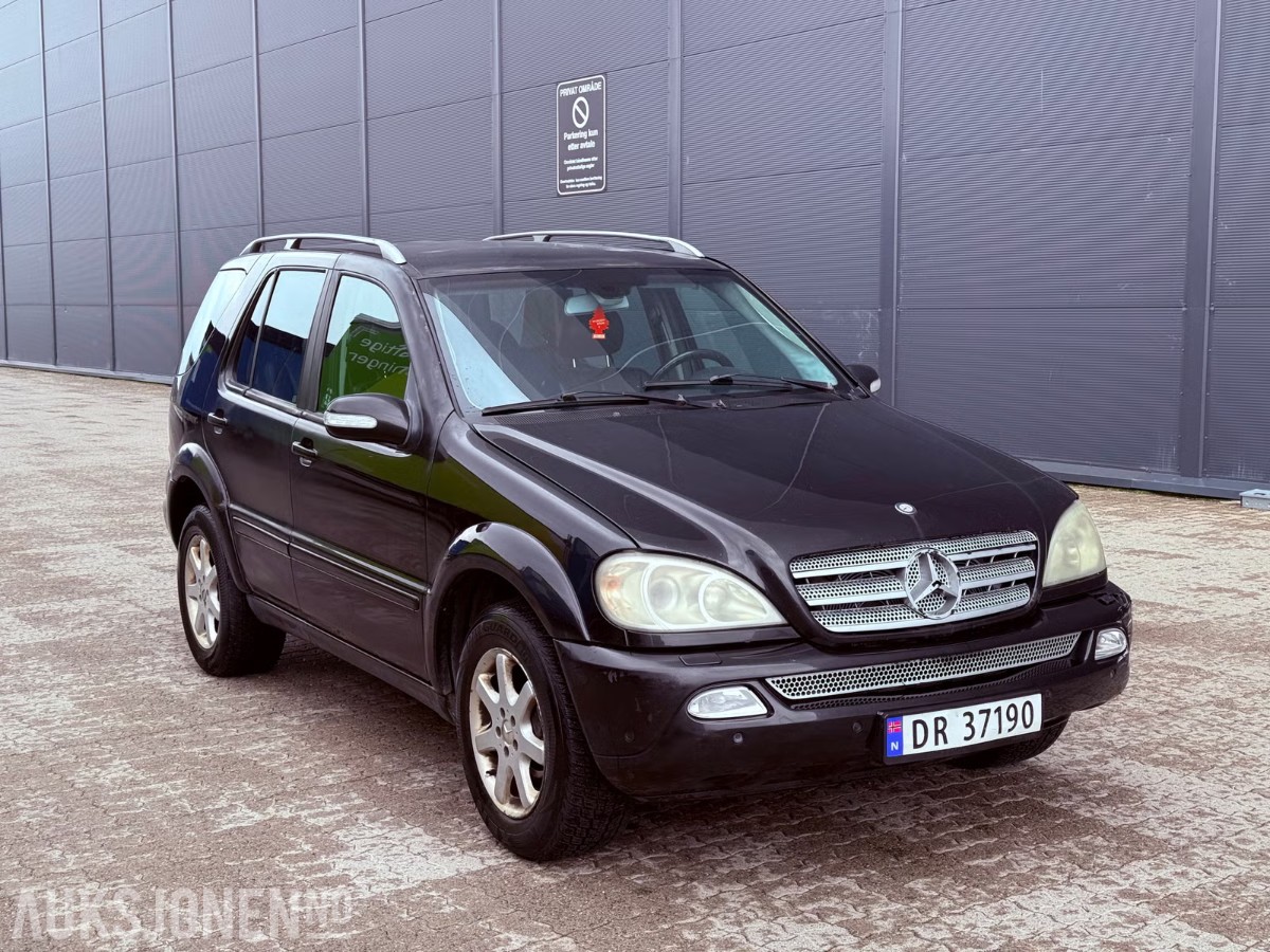 2001 MERCEDES-BENZ M-KLASSE ML320 AUTOMAT 4MATIC HENGERFESTE 432000km