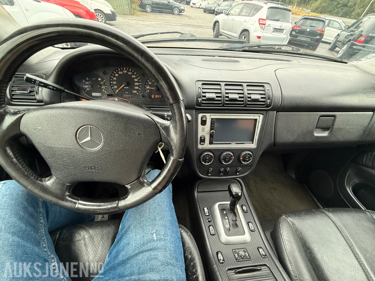2001 MERCEDES-BENZ M-KLASSE ML320 AUTOMAT 4MATIC HENGERFESTE 432000km