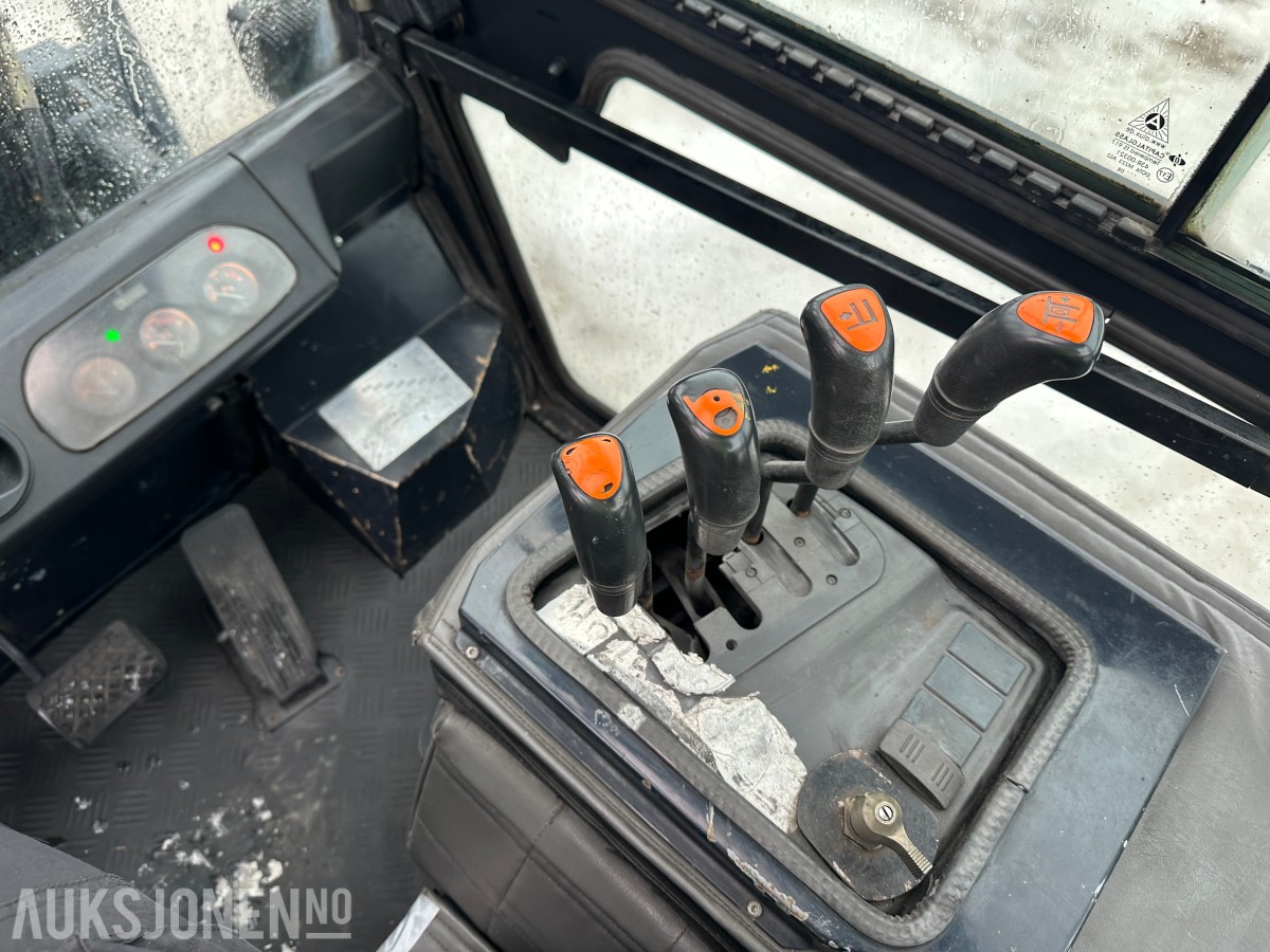 2011 Doosan 055C-5 Diesel Truck