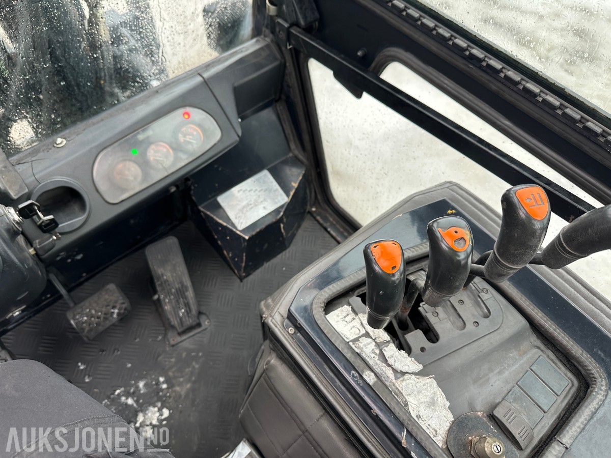 2011 Doosan 055C-5 Diesel Truck