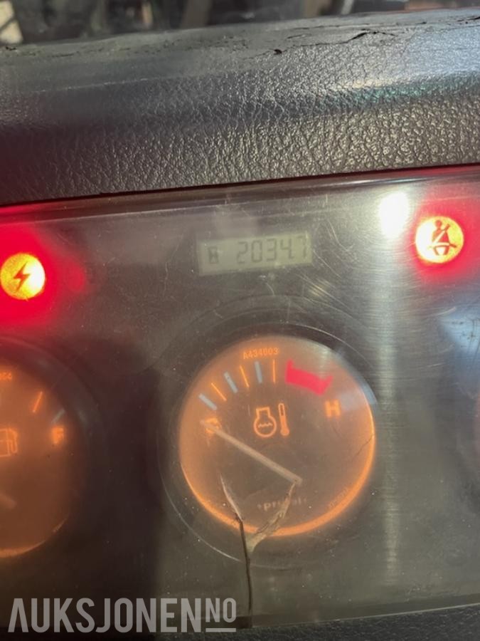 2011 Doosan 055C-5 Diesel Truck