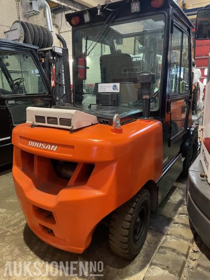 2016 Doosan D55SC-7 dieseltruck 